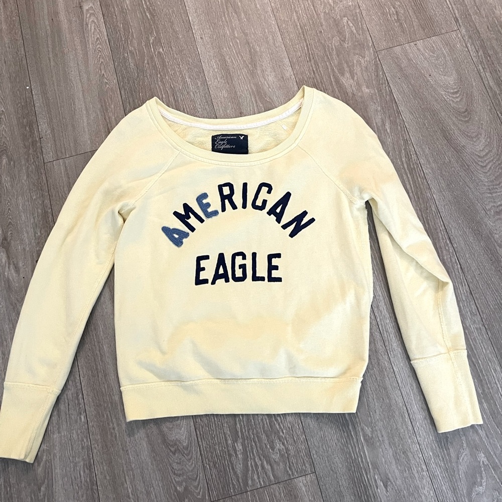 American Eagle Sweater